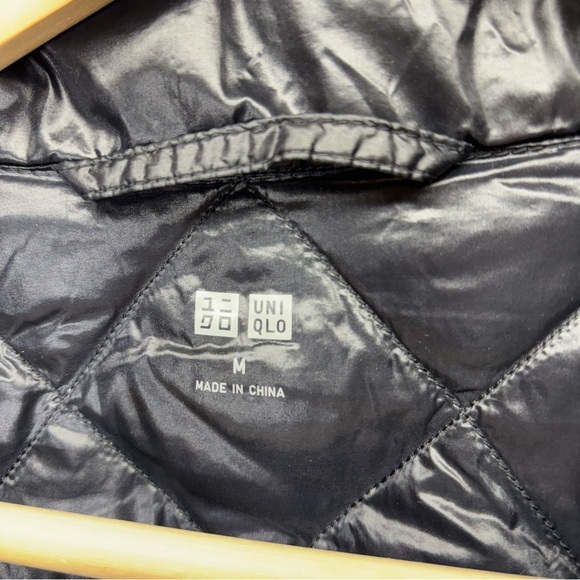 Uniqlo Women's Glossy Black Quilted Vest - Picture 2 of 6